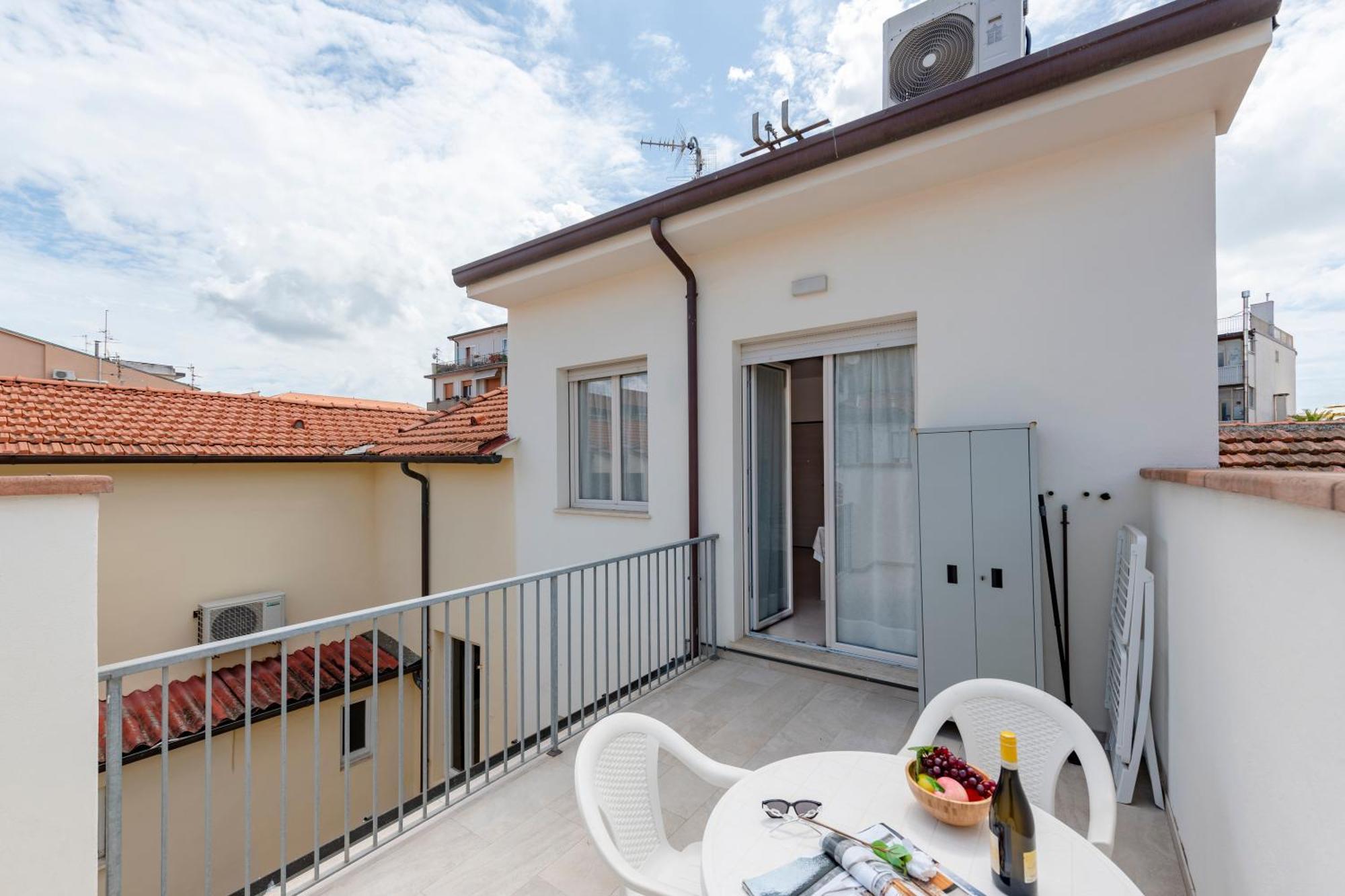 Suite Ondina Viareggio Apartments Exterior foto